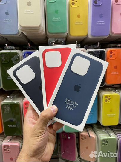 Чехол на iPhone