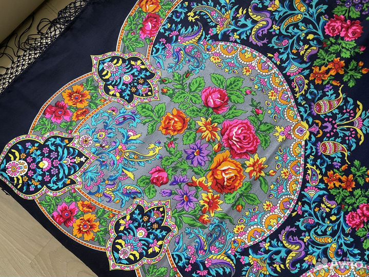 Павловопосадский платок Медальоны-15