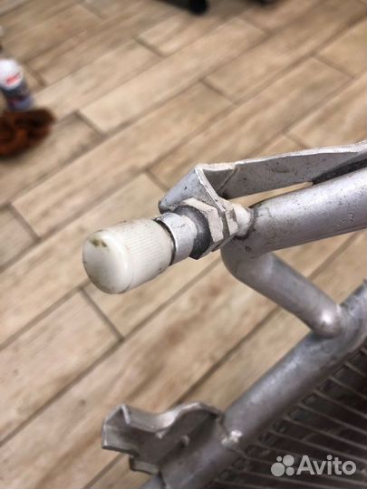 Радиатор кондиционера Audi A6