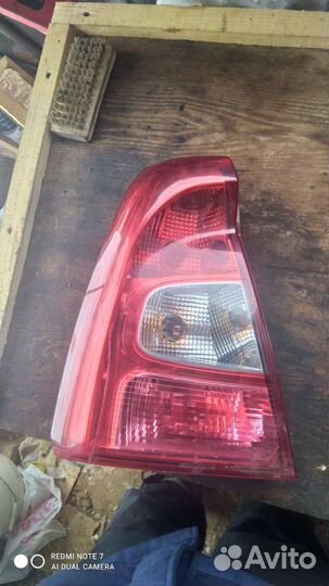 Задний фонарь renault logan