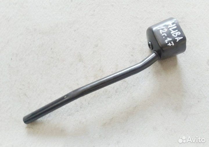 Направляющая масляного щупа LADA 2131 5 дверей 1.7