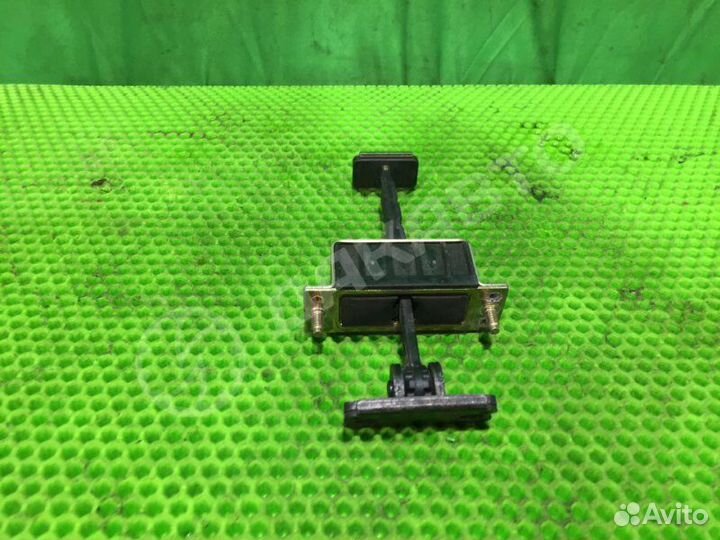 Ограничитель двери Mercedes-Benz E W211