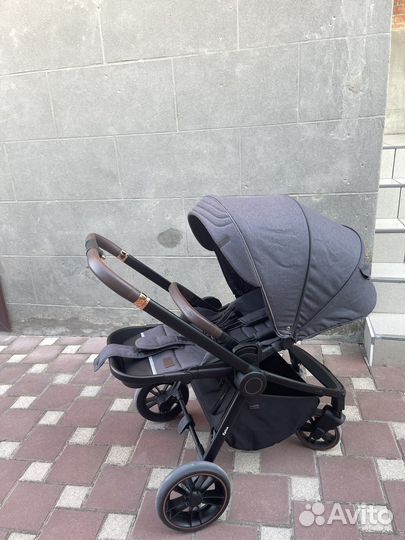 Прогулочная коляска carrello epica