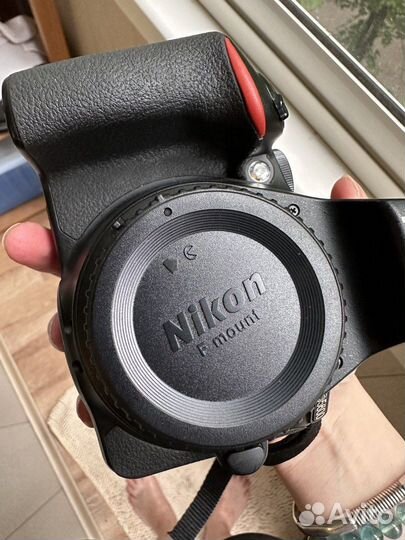 Nikon d5600 kit + подарок объектив 50mm 1.4