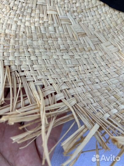 Шляпа женская соломенная