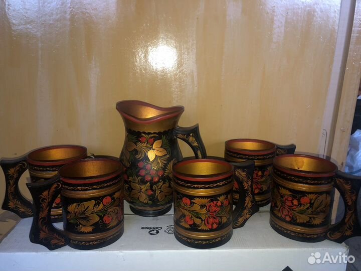 Кружки и кувшин