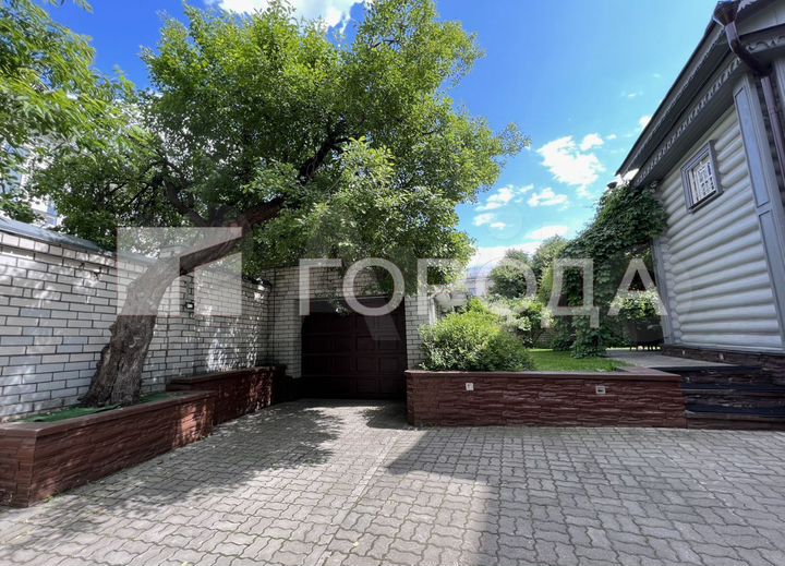 Коттедж 295 м² на участке 5 сот.