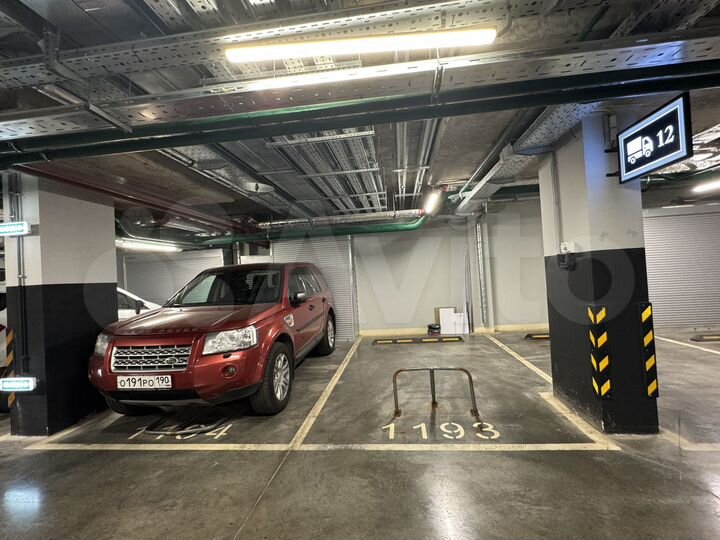 Машиноместо, 14 м²