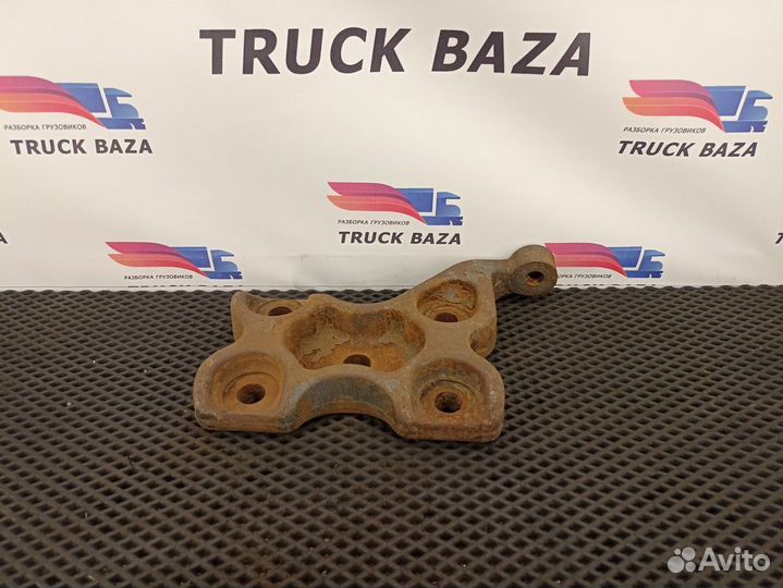 5010600043 Кронштейн амортизатора заднего правый