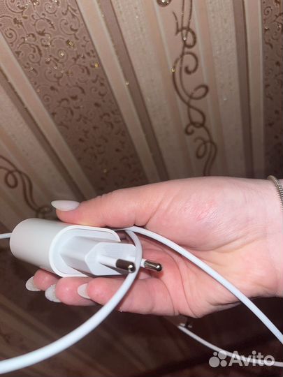 Зарядное устройство на iPhone 20w