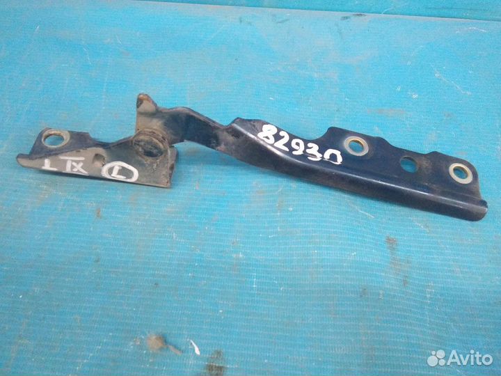 Петля капота левая Mitsubishi Lancer (CS Classic)