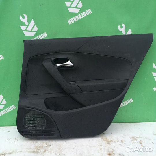 Обшивка двери комплект Фольксваген Поло седан рус