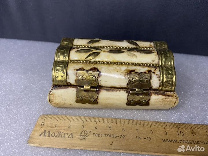 Шкатулка кость латунь