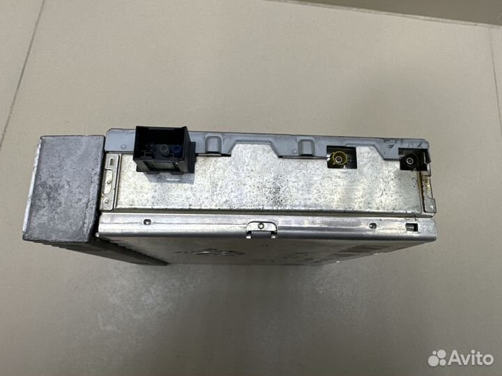 Усилитель звука Logic7 Mercedes W211/W219