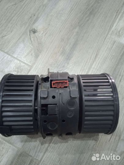 Электровентилятор отопителя renault megane III