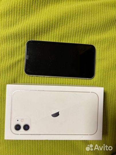 iPhone 11, 64 ГБ