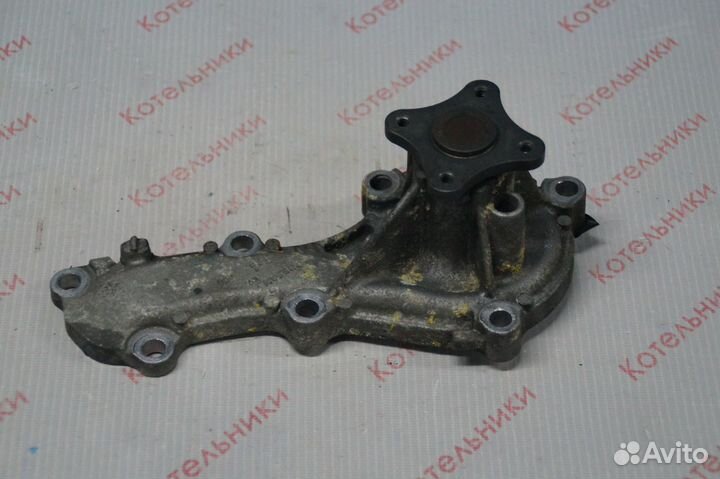 Nissan 21010-9F600 Насос водяной (помпа)