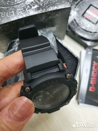 Часы Casio G-Shock GA-2200BB-1A