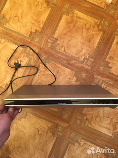 DVD плеер Thomson DTH223E