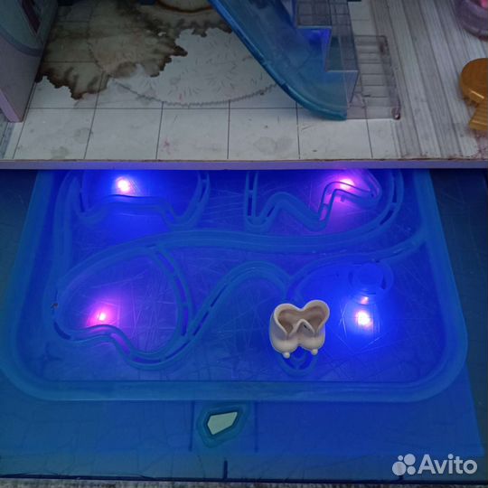 Кукольный зимний домик для кукол лол