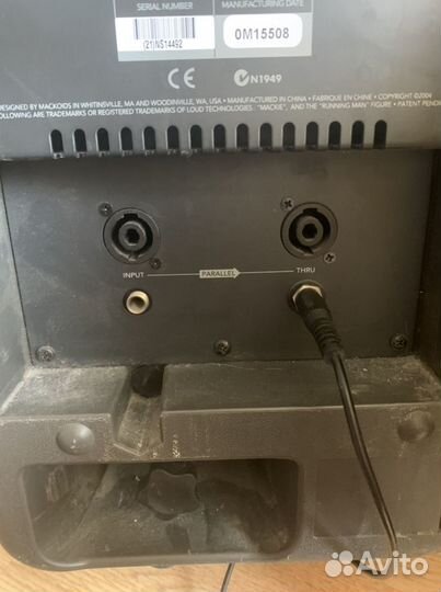 Продам пасивную эстрадную колонку mackie c 300z