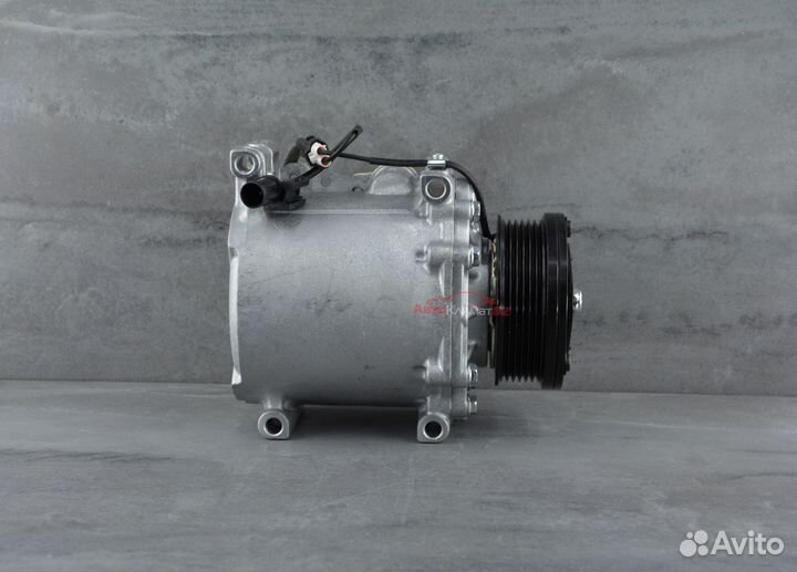Компрессор кондиционера Mitsubishi Lancer 9