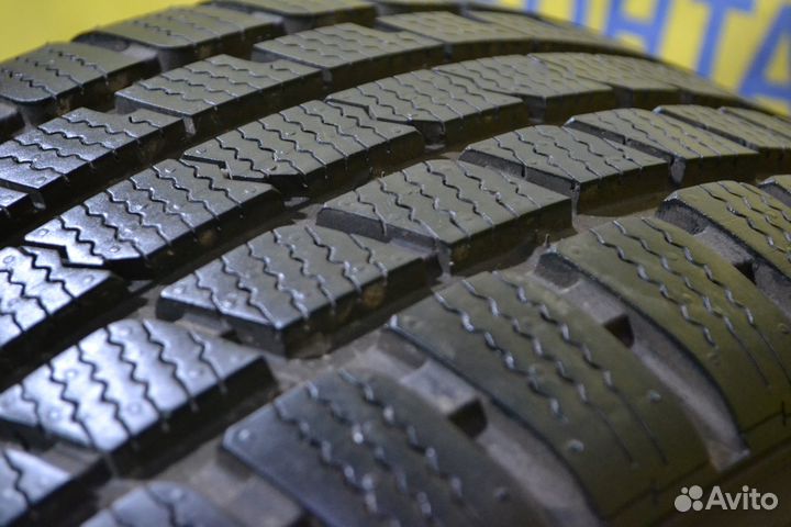 Kumho WinterCraft KW27 225/40 R19