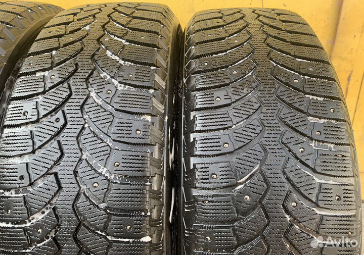 Bridgestone Blizzak Spike-01 225/65 R17