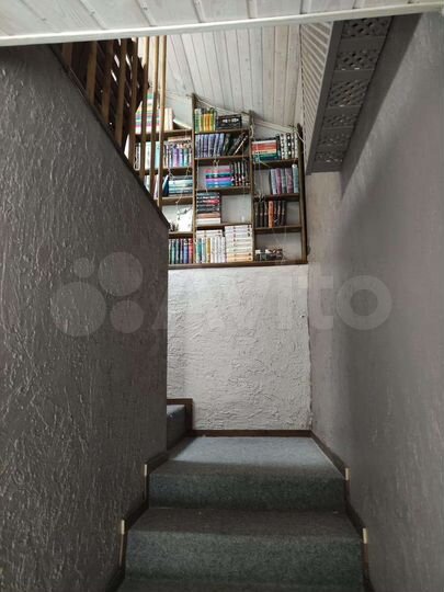 2-к. квартира, 65 м², 3/3 эт.