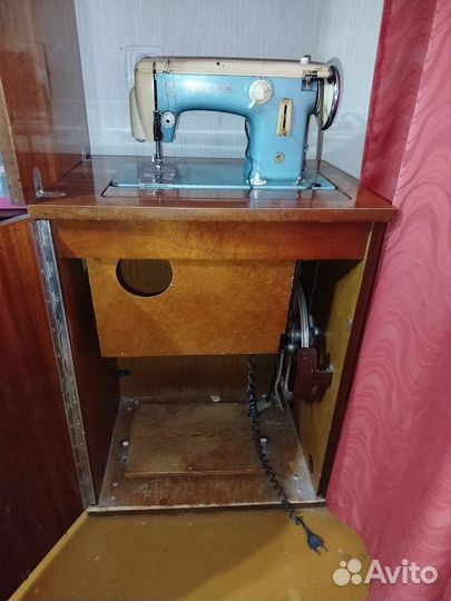 Швейная машина чайка