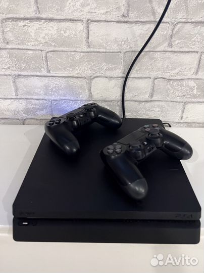 Sony PS4 + 2 джоя + fifa 23/nhl23 и много др игр