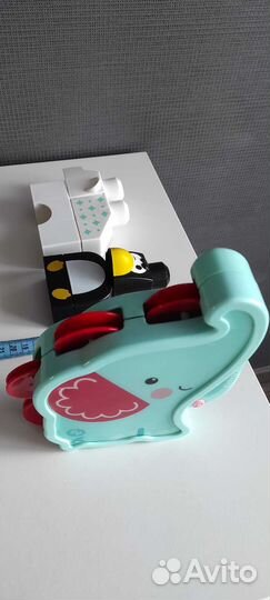 Первые игрушки Fisher price