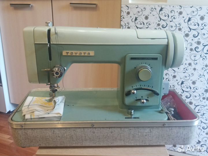 Швейная машина Тойота