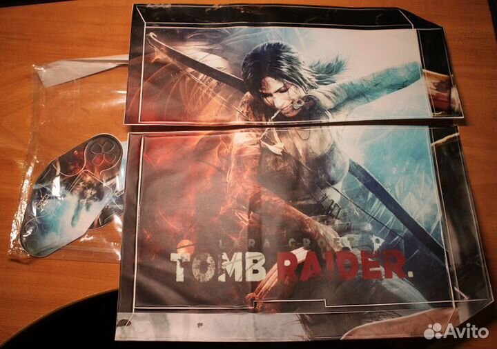 Виниловая наклейка на PS4