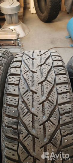 Kormoran SUV Stud 215/65 R16 102T