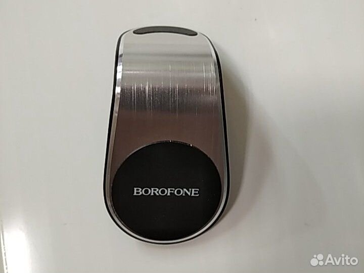 Магнитный держатель для смартфона