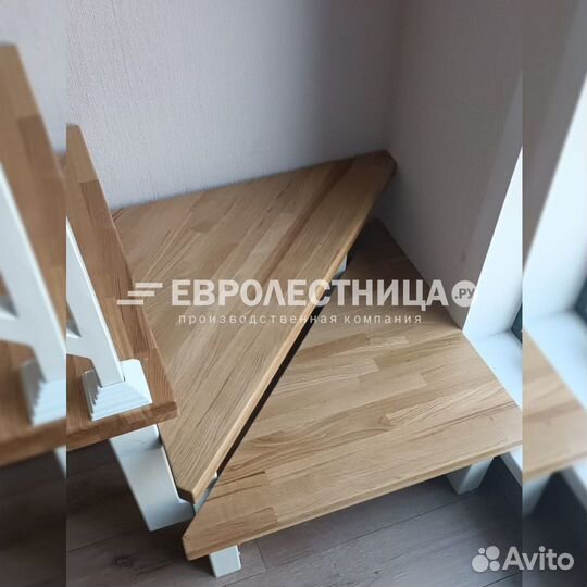 Лестница прямая перила Хаос
