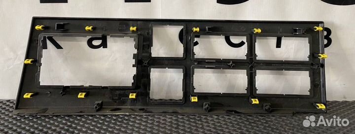 Накладка на торпедо (консоль) Renault T 82705901