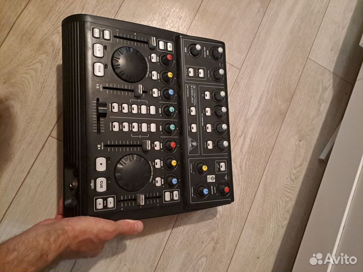 Dj контролер behringer bcd3000