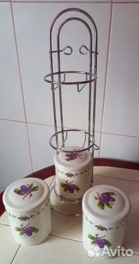 Набор из трёх ёмкостей для специй или чая