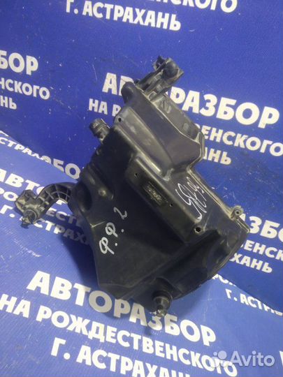 Корпус воздушного фильтра Ford Focus 2 седан 2008