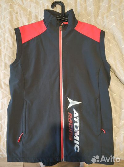 Лыжные комбинезоны, шапки