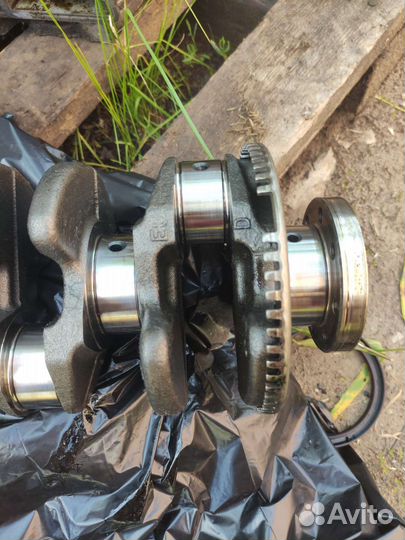 Коленвал d4ea Tucson 2.0