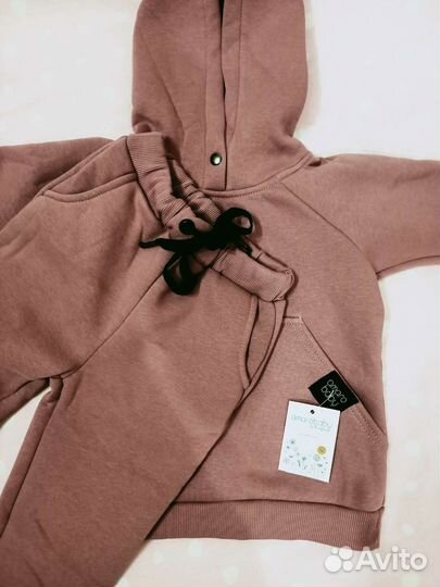 Костюм детский 92 размер новый