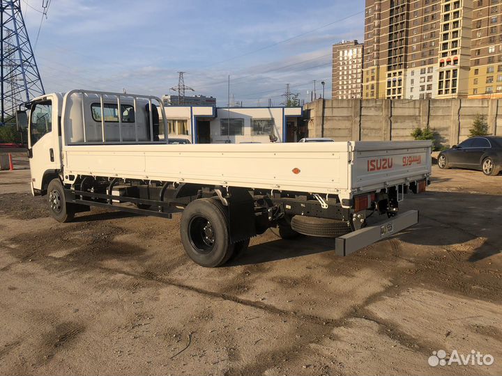 Isuzu Elf (N-series), 2022