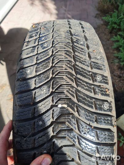 Michelin X-Ice North 215/65 R16 102T