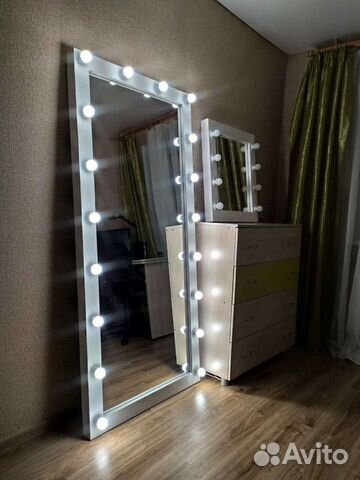 Гримёрные зеркала