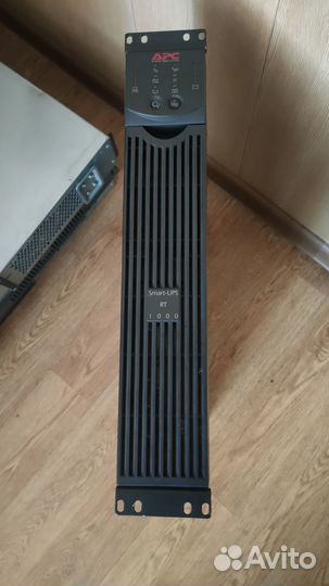 Ибп APC Smart-UPS 1500 с акб