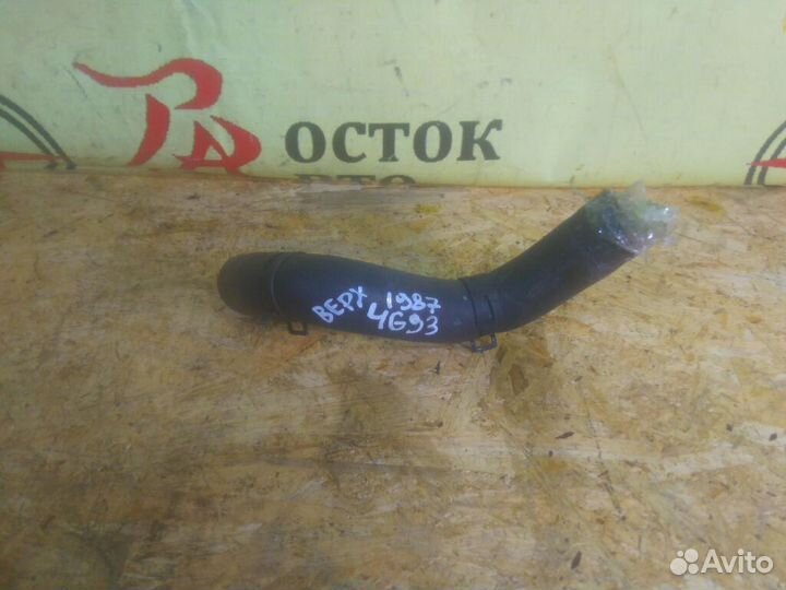 Патрубок радиатора