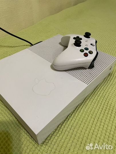 Xbox one s 1tb с играми